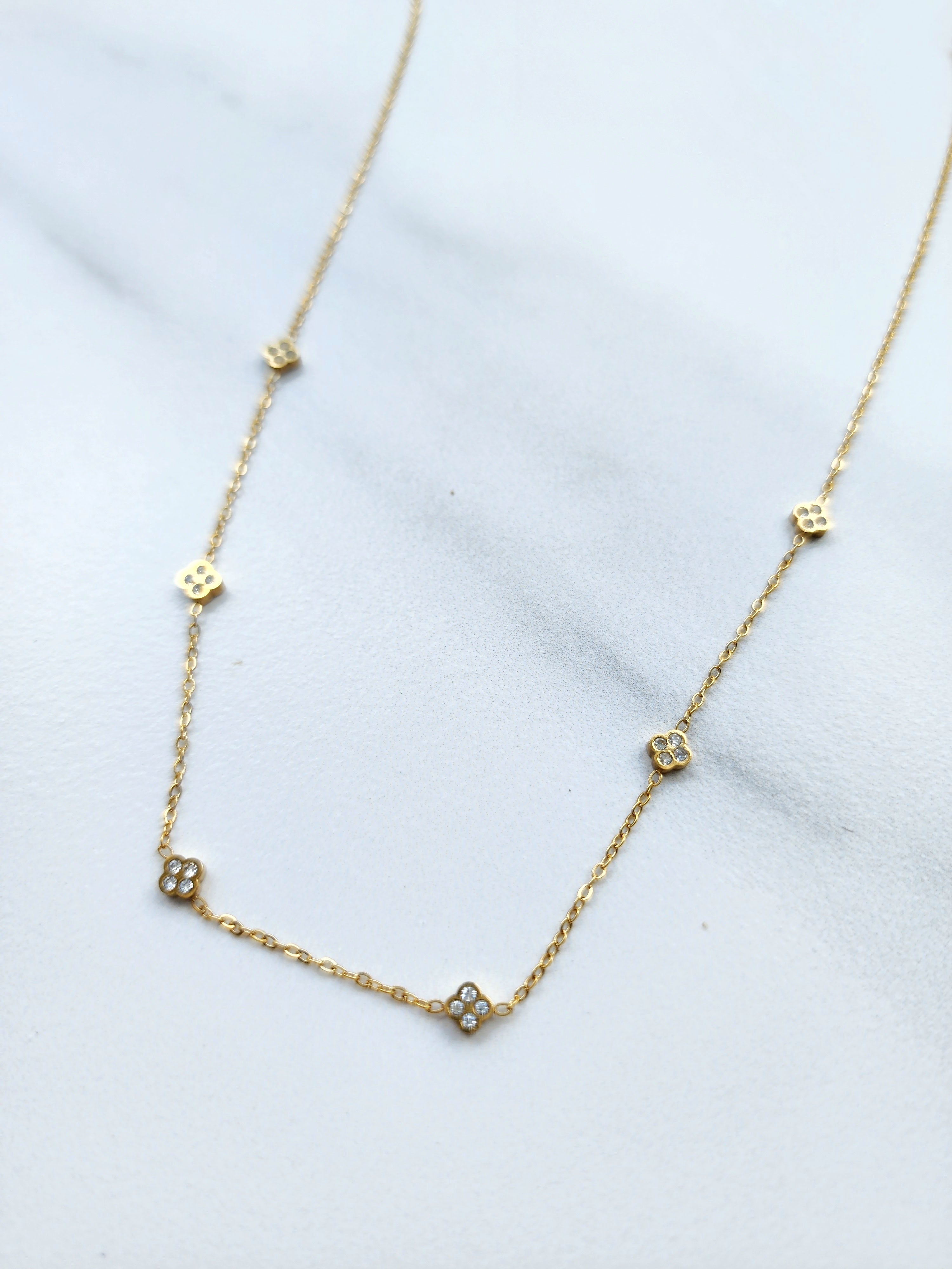 Clover cubic zircon chain necklace