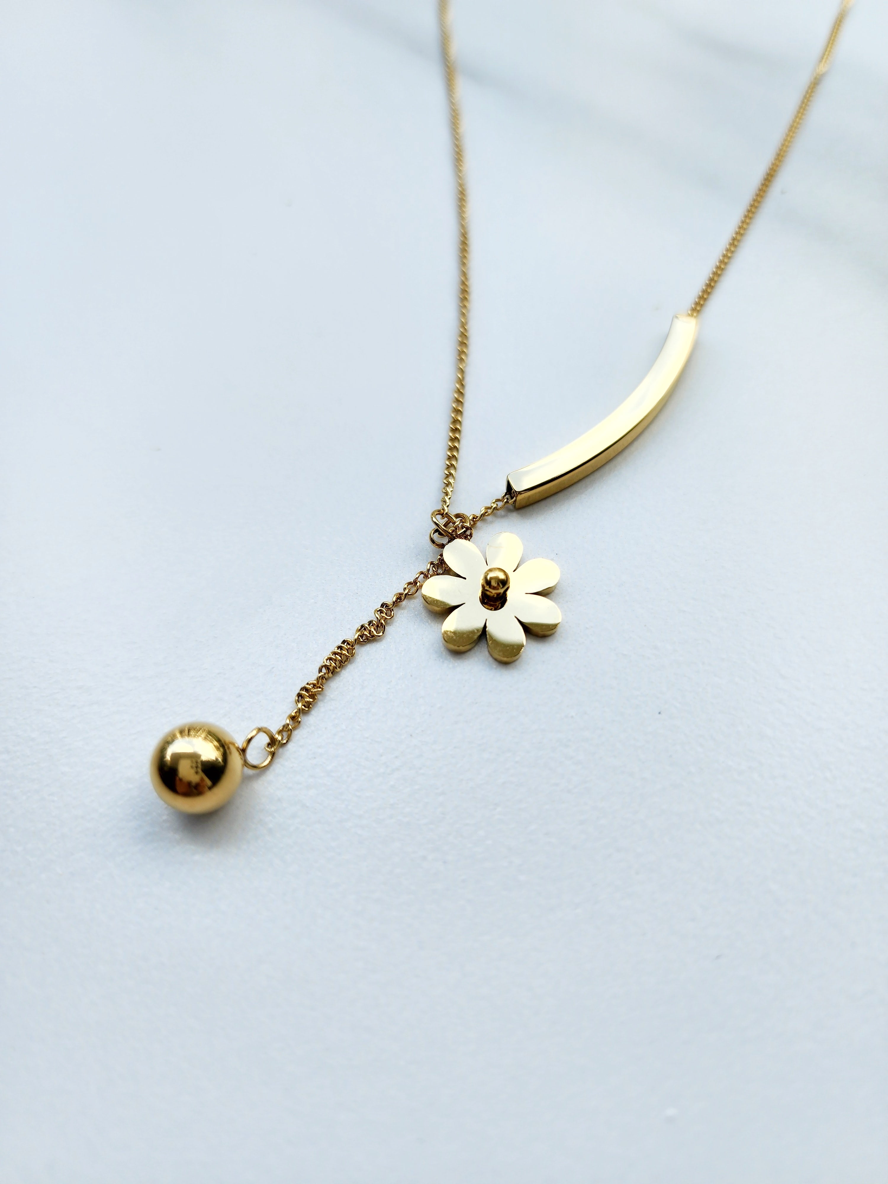 Flower ball chain necklace