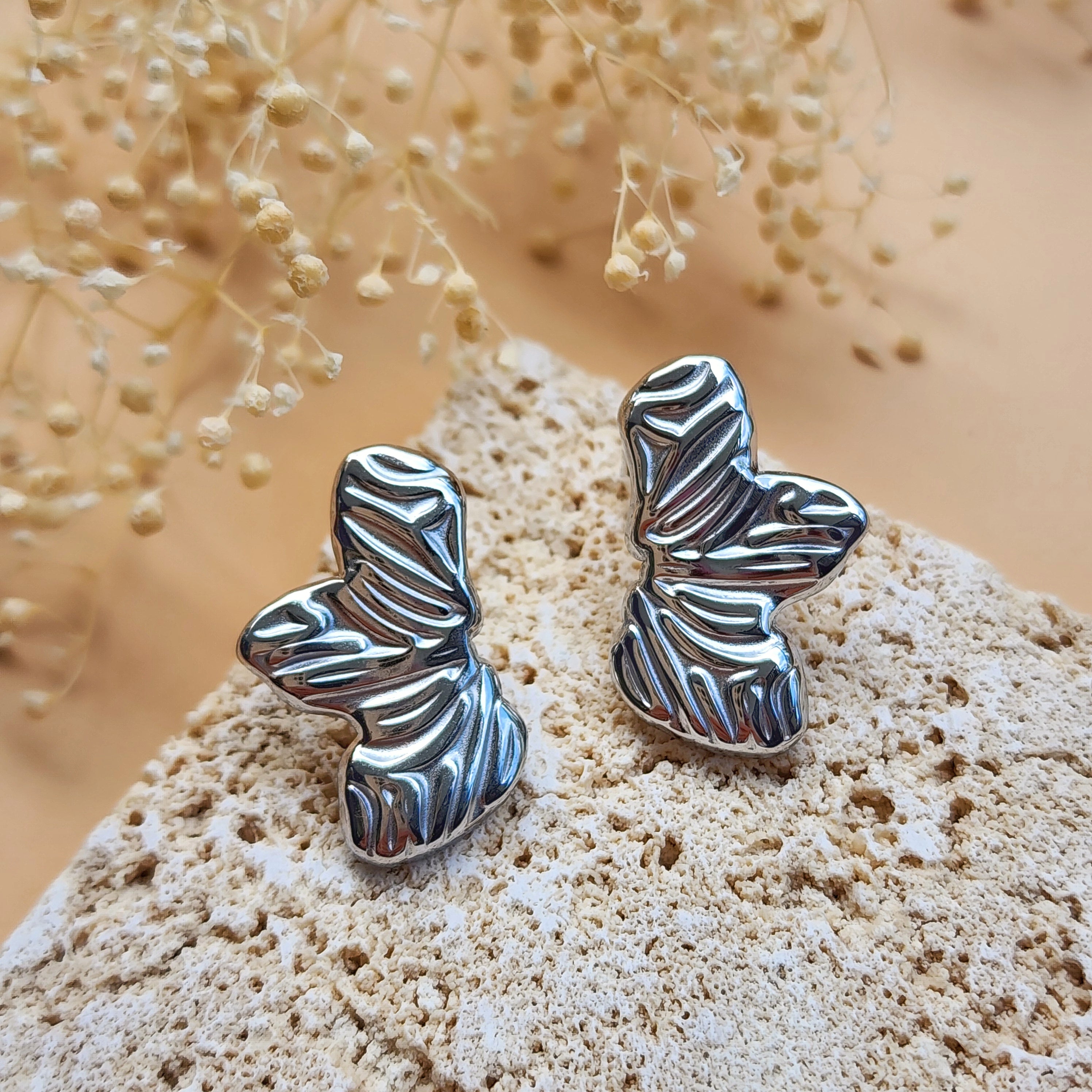 Textured earrings "Lily"