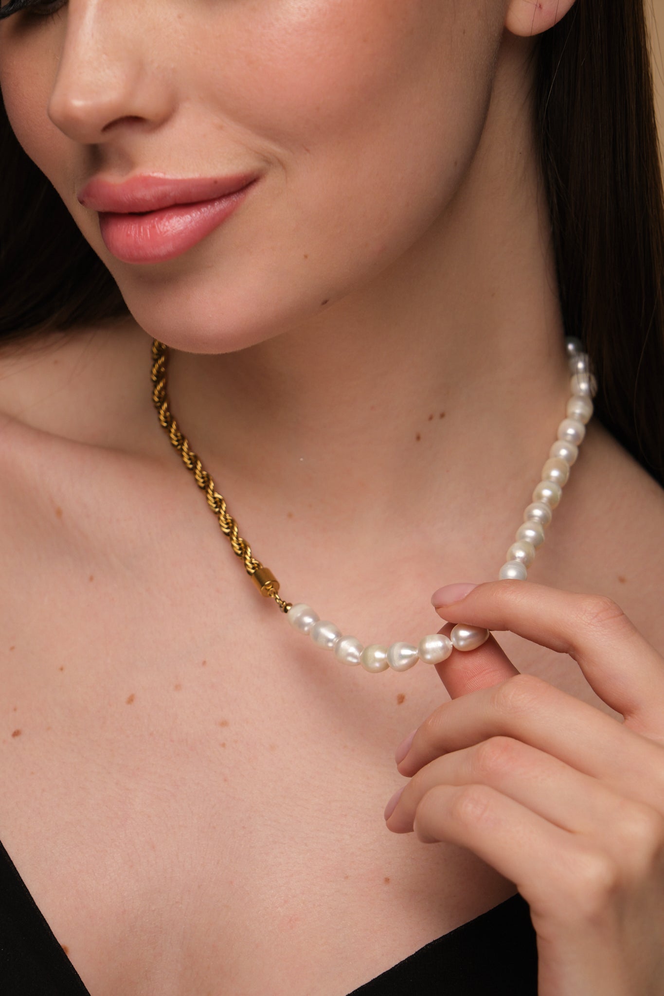 Fresh water pearls necklace