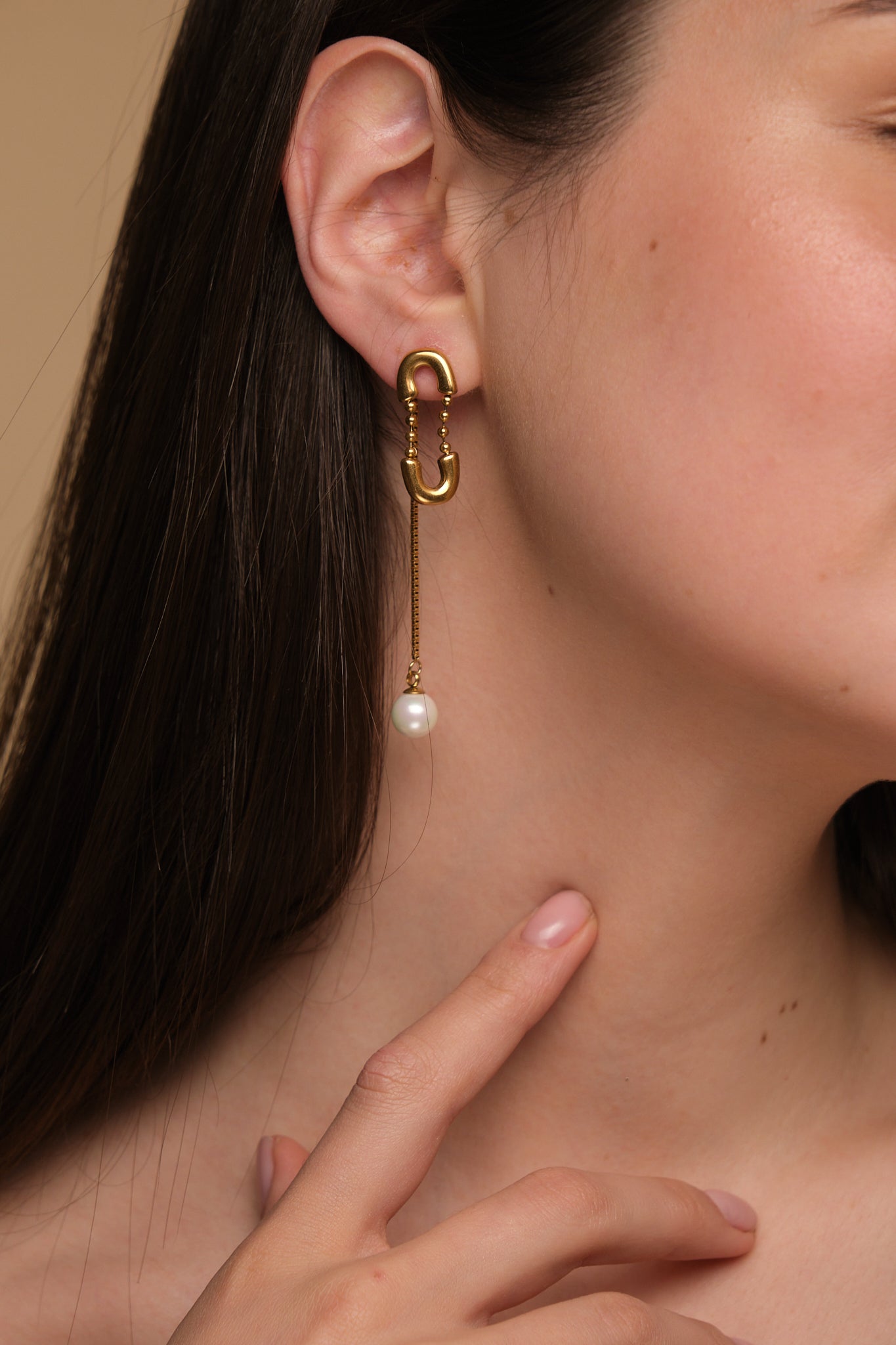 Dangle stud earrings